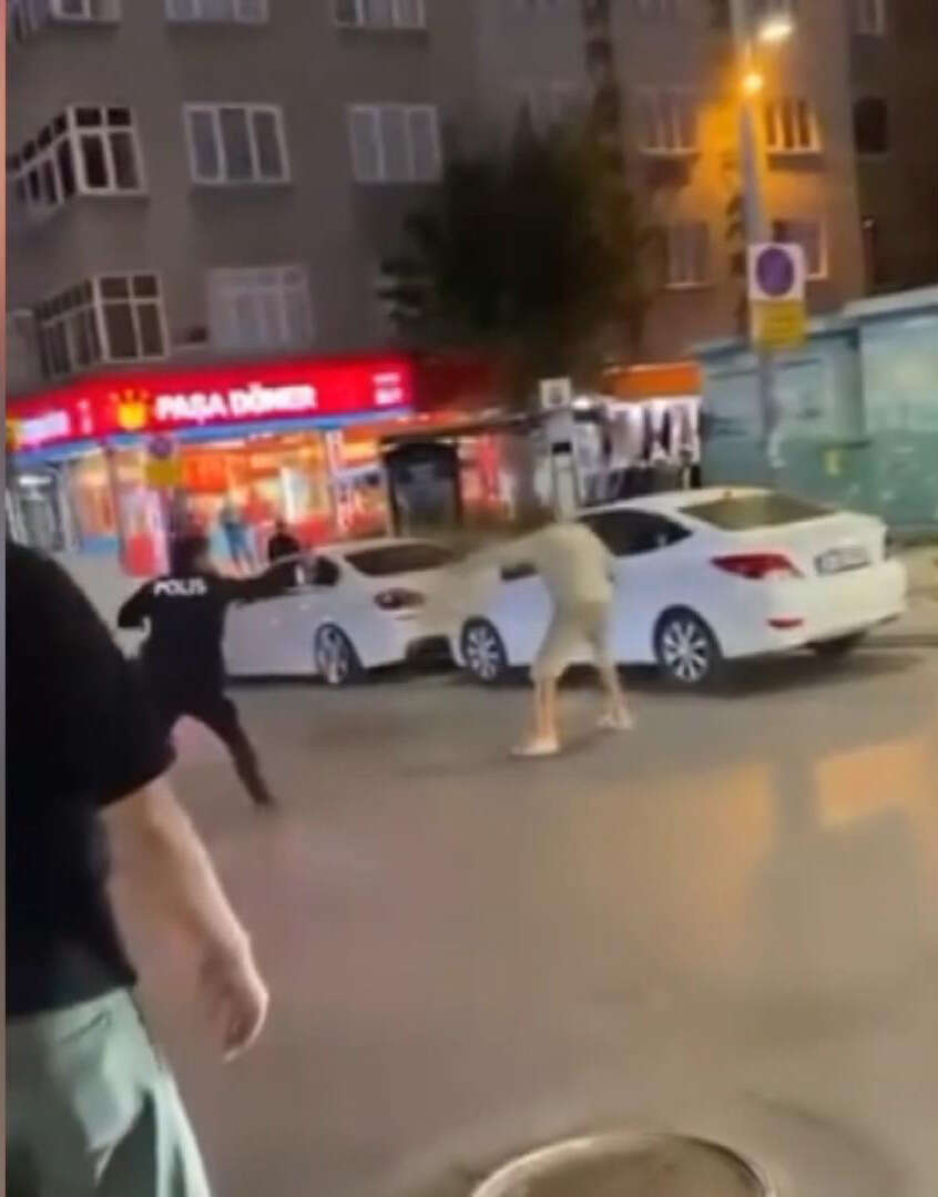 Bıçaklı şüpheli polisin üzerine yürüdü! Vurularak durduruldu 6